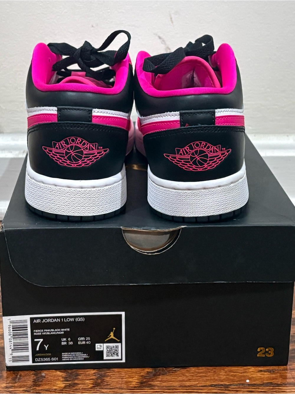 Nike Kids Low-Top Sneakers - Hot Pink / White / Black - Picture 2 of 4